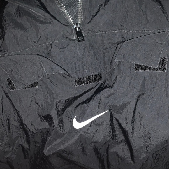 Nike rain jacket - Picture 3 of 3